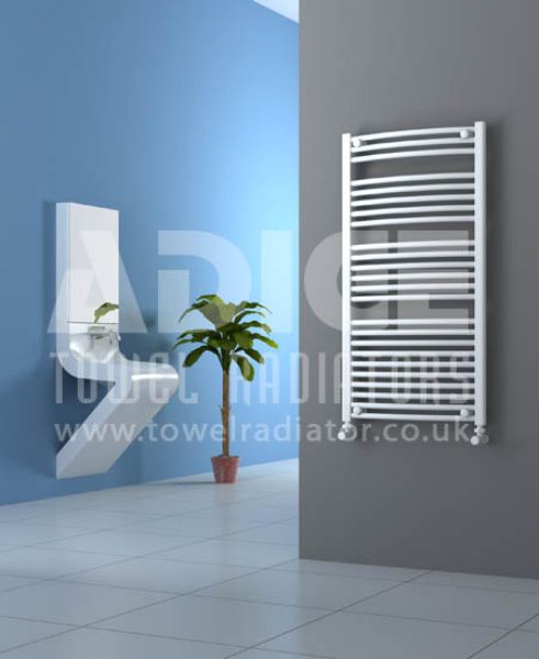 Picture of 600mm Wide 1150mm High White Curved Towel Radiator